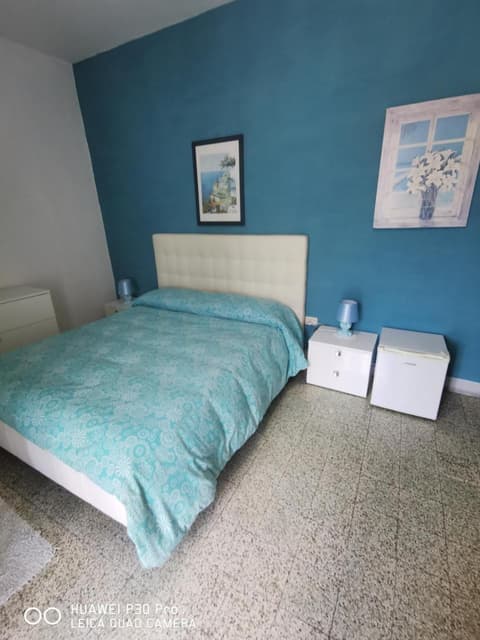 Palazzo Della Marra, 