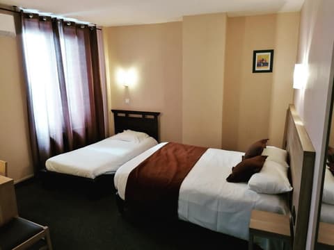 Logis Hôtel Saint Jacques, 