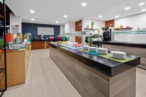 Wyndham Garden Cancun Downtown, 