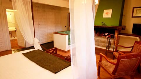 Casona De Navalmedio, 