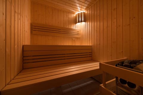 Element Lakeside Apartments, 