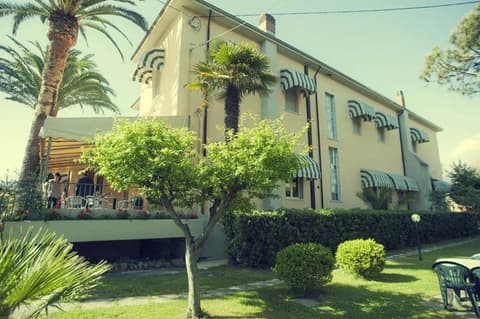 Hotel Parma Mare, 