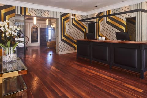 Hotel Silken Palacio Uribarren, 