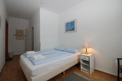 Space Hotel im Campus der JvP Schule, 