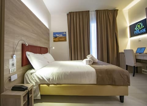 Hotel Perlage Florence - Free city tax with Private Parking & Fast Wifi, 
