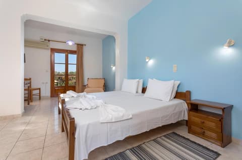 Anemomylos Studios - Private Pool, Family Escape, by ZanteWize, 