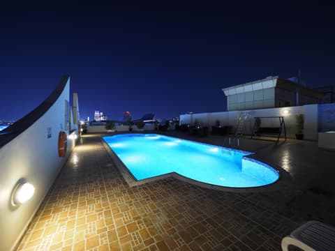 Skylark Hotel Apartments AL Barsha, 