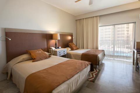 The Royal Sands Resort & Spa, 