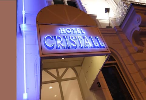 Hotel Cristall - Frankfurt City, 