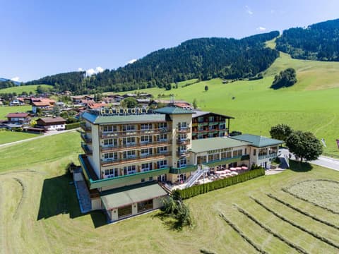 Hotel Harfenwirt #Ski-in Ski-out, 
