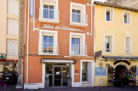HOTEL DES CALANQUES, 
