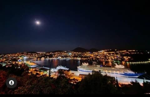 SEA VIEW FROM THE HILL, 