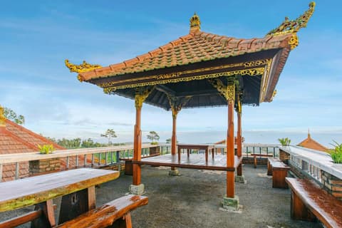 The Garuda Villa and Restaurant, 
