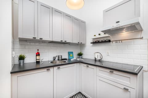 Solidarności 75 by Homeprime, 