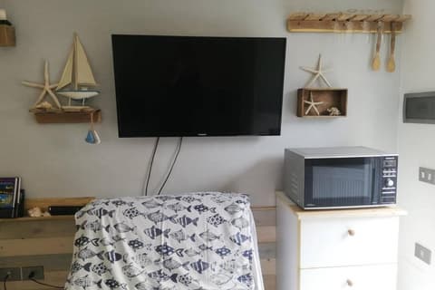 A pochi metri dal mare..., 