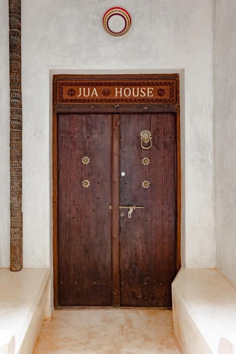 Jua House, 