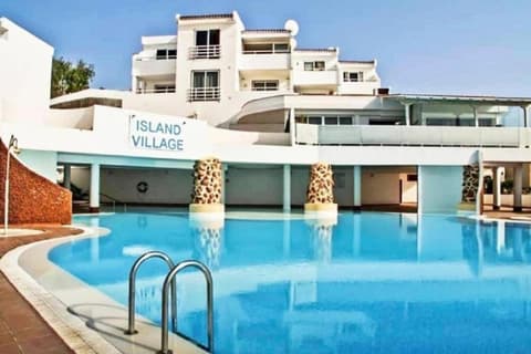 536B Cozy 1 bedroom, pool, terrace, sun lounger, 