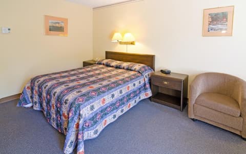 Coastal Inn - Kingfisher, 