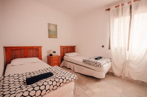 International Surf Camp ONLY SURF, 