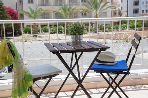 Paphos Love Nest Apartment, 