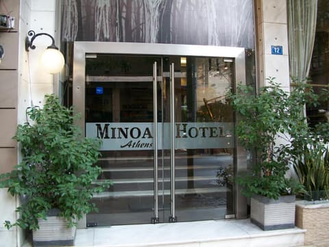 Minoa Athens Hotel, 