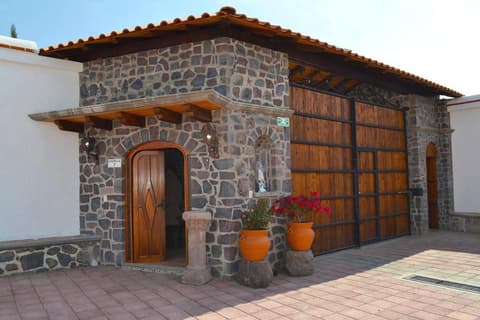 La Casona Pirámides, 