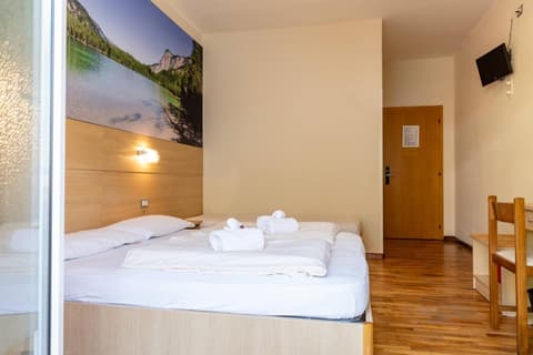 Hotel Lory - Molveno - Dolomiti, 