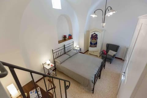 Da Concavo e Convesso, 