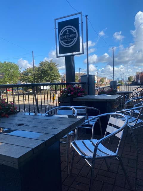 The New Brighton Hotel, 