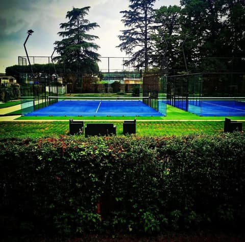 Tommy Vitello camere, 