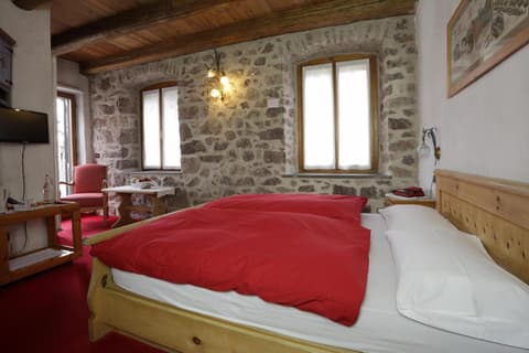 Historic Hotel Ristorante La Stua, 