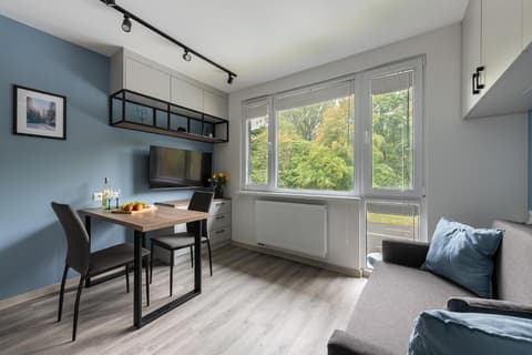 Batorego 16 Blue Prywatne mieszkanie 300m od Metro Pole Mokotowskie i SGH Samodzielne Zameldowanie! Self Check-in System!, 