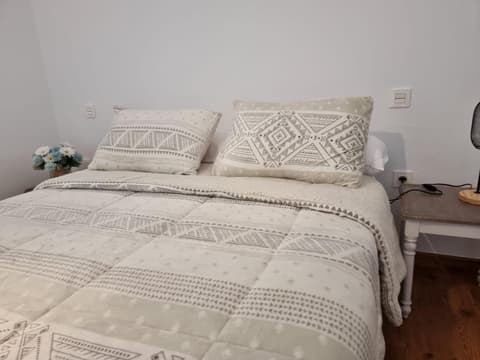 Alunita & Pirita, Habitación con Jardín, Terraza y WiFi en zona tranquila y céntrica, 