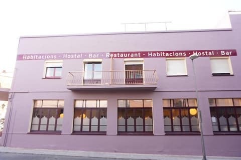 Hostal Fonda Montserrat, 
