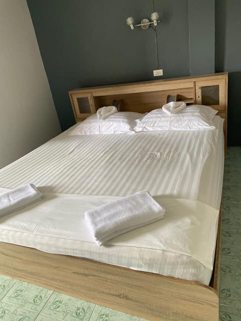 2 Vikings Guesthouse, 