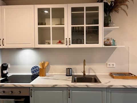 Ocean Dream Apartments - Lovely sea view studio apartment 5min from beach, 