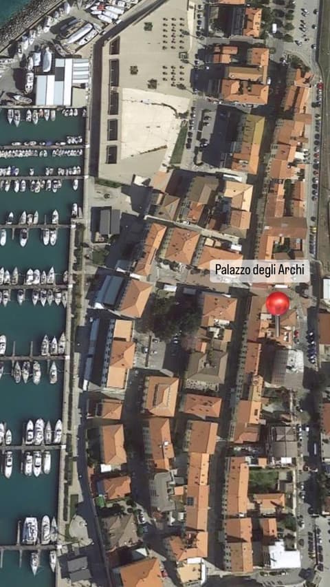 Palazzo Degli Archi, 