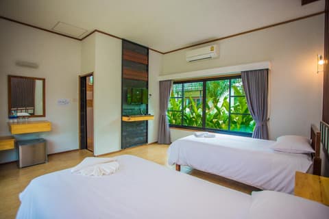 Palm Pran Resort, 