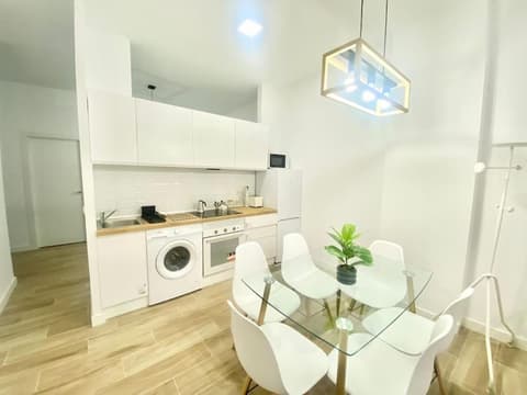 Puente Praga Aparment, 