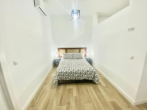 Puente Praga Aparment, 