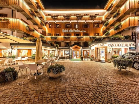 Hotel Alla Posta - Famiglia Pra dal 1866 a Caprile, 