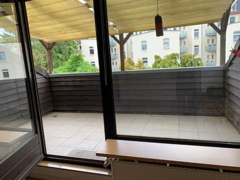 Private Studio Apartment with Balcony in Dortmund-Brackel, 