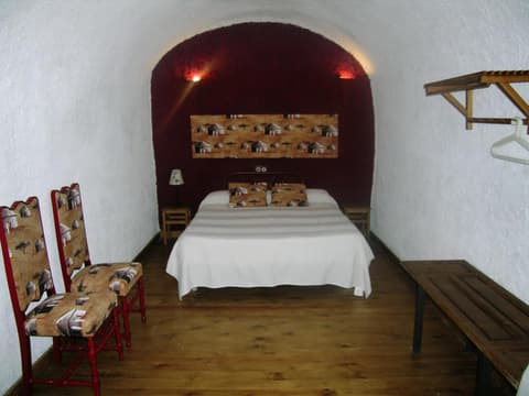 Casas Cueva y Cortijo La Tala en Guadix, 