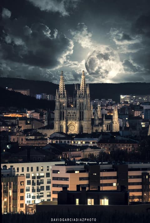 Happy Hostal Carrales, 