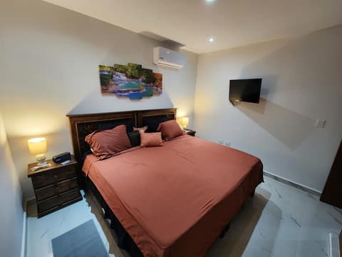 Astoria Gated Condos, 