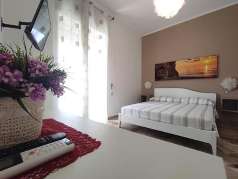 Miramare Apartments, 