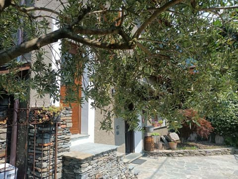 ROSINA HOUSE e CHALET, 