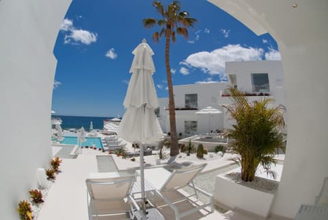 Lani's Suites de Luxe - Adults Only, 