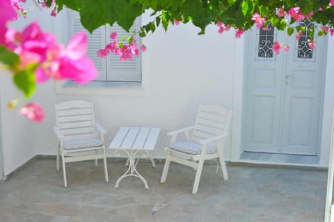 White Haven Cave Home, 