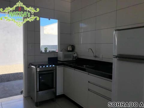 Sobrados aconchegante com piscina "Natisashouse", 